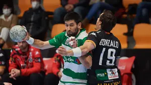 Espectacular triunfo del Anaitasuna ante el Ademar de León en la liga Asobal de balonmano