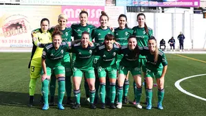 Las 'rojillas' caen ante el l&iacute;der Levante Las Planas y se alejan del ascenso directo