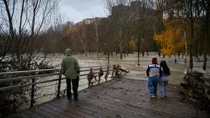 Reparan los daños de las inundaciones en el Paseo Fluvial de la Comarca de Pamplona