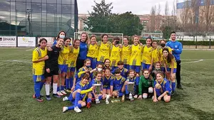 Los equipos del colegio Amigó triunfan en el Memorial 'Tomás Caballero' en Oberena