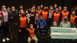 El hermoso gesto por Navidad de un grupo ciclista de Orcoyen con Unzué y los enfermos de ELA