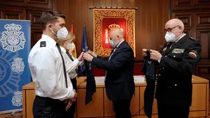 Agentes alemanes patrullan en Navarra con la Policía Nacional en el Camino de Santiago