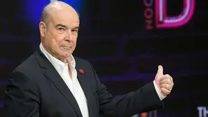 La carta de Antonio Resines tras 48 días en la UCI por Covid: "Me han salvado la vida"