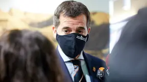 Irujo manda la pelota de la chapuza de las mascarillas al tejado de los empresarios navarros