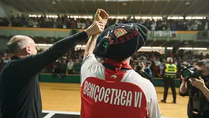 El emotivo adiós de Bengoetxea a la pelota con el Labrit abarrotado: las mejores imágenes