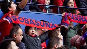 Llenazo y alegría en El Sadar: así ha disfrutado las gradas al 100% de aforo