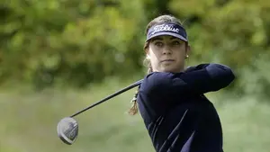 La golfista navarra Elena Hualde ante su debut profesional: "Siempre salgo a ganar"