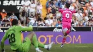 Chimy y Budimir hacen soñar a Osasuna, que suma la séptima victoria a domicilio
