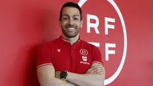 El árbitro navarro Prieto Iglesias: "El convoy a Ucrania es una alegría inmensa"