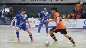 El Ribera Navarra arranca un punto en el último minuto ante el Manzanares