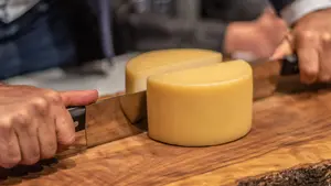 Los graves problemas de los ganaderos de Idiazabal y Roncal para seguir elaborando sus quesos