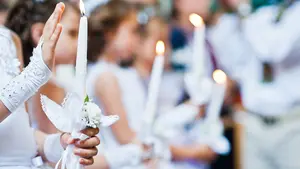 Esto cuesta celebrar una comunión en Navarra: una de las regiones donde sale más caro