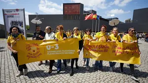 En imágenes | La plataforma 0-3 reclama en Pamplona mejoras en sus condiciones laborales