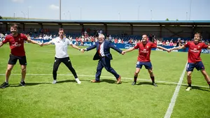El ascenso de Osasuna Promesas pone a Sabalza a bailar: las imágenes de la celebración en Tajonar