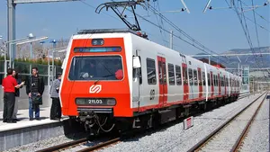 Un muerto y más de 80 heridos tras la colisión de dos trenes en Cataluña