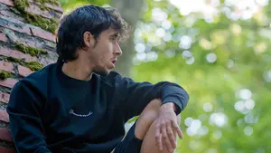 'Poco bebo para el año que llevo', el nuevo tema y vídeo del cantautor navarro Javi Robles