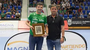 Homenaje inicial del Xota y derrota final ante el Burela en Pamplona: las mejores imágenes