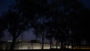 Montan una fiesta ilegal con DJ en la vuelta del Castillo de Pamplona: 3 detenidos y altercados