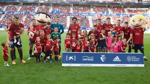 Así están todos los contratos en Osasuna tras el fichaje del portero Aitor Fernández