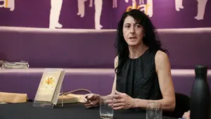 Begoña Pro vuelve a la historia de Navarra en su última novela: 'La bordadora de melodías'