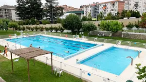 Ganas de verano: el gran éxito de la campaña de socios en una piscina de Pamplona