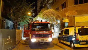Una persona resulta intoxicada en un incendio ocurrido en una céntrica calle de Pamplona