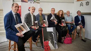 ''Vivir es una fiesta'': la Casa de Misericordia presenta una revista por los 100 años de la plaza