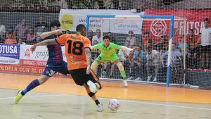 El Ribera Navarra supera al Levante en Tudela y confirma su puesto en play off