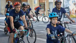 Más de dos mil personas participan en la 25 edición del Día de la Bicicleta en Pamplona