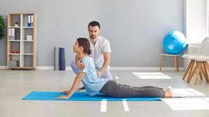 La fisioterapia, una profesión muy demandada en una sociedad envejecida y con secuelas por la pandemia