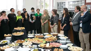 Los 15 alumnos formados en hostelería gracias a una iniciativa inclusiva de Pamplona