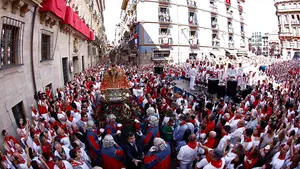 San Fermín | El Santo vuelve a las calles de Pamplona: no te pierdas las imágenes