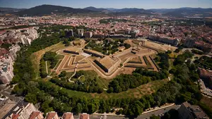 El curioso origen de la Ciudadela de Pamplona: el pulmón verde que fue un fuerte militar