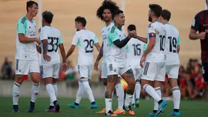 Osasuna se lleva un partido loco ante el Huesca en el tercer amistoso en Mendigorría