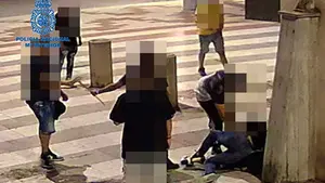 Pelea a machetazos y navajas en pleno centro de Tudela: hay dos heridos y tres detenidos