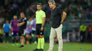 El entrenador del Betis dice que la clave para ganar a Osasuna fue "saber defender"