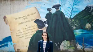 Ciudadanos visita Alsasua para apoyar a la Guardia Civil: las imágenes de la protesta por el 'Ospa Eguna'