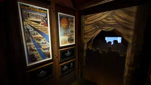 Las exposición que te lleva de viaje al nacimiento del cine en el centro de Pamplona