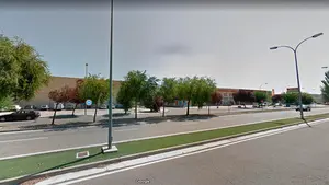 Extraño accidente en Tudela: una mujer es arrastrada por un vehículo y se niega a colaborar