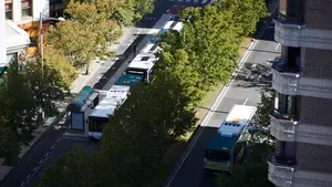 Los conductores de villavesas denuncian las esclavizantes horas extra: "Son una aberración"