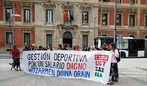 Las piscinas de Navarra podrían volver a la huelga en el próximo mes de octubre