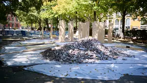 La enigmática montaña de escombros que ha aparecido en el centro de Pamplona