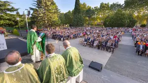 Más de 1700 personas en la misa por el 70 aniversario de la Universidad de Navarra