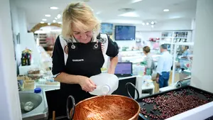Garrarte, cinco generaciones de artesanos para la tienda más dulce de Pamplona