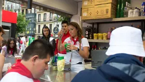 Los precios de los bares en San Fermín: ¿Cuánto va a costar una cerveza, un cubata o un calimocho?