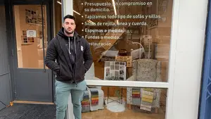La tienda de un oficio que desaparece que ha abierto en Pamplona: "Entra gente a todas horas"