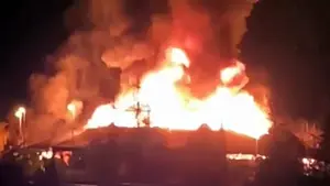 Las espeluznantes imágenes del incendio que ha asolado El Octógono de Gorraiz