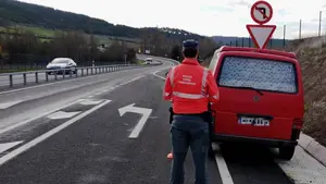 Multa de 1.700 euros y 10 puntos de retirada para un conductor en Navarra: esto es lo que hizo