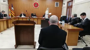 ¿Violó el detective a la becaria, hija de su amigo?: la rocambolesca historia real