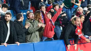 Vuelve la pasión a El Sadar para ver ganar a los rojillos: búscate en las fotos de la grada